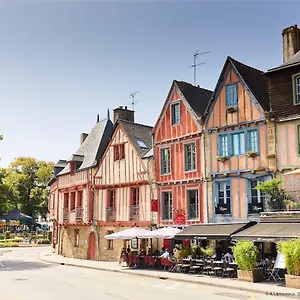 https://appartement-4-personnes-au-coeur-de-vannes.inbrittany.com